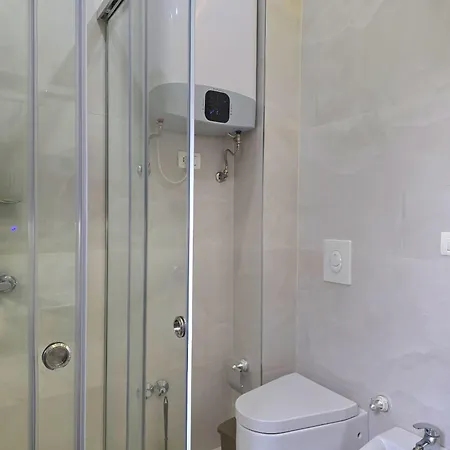 Lura 3 Floral Appartement Plazhi San Pietro