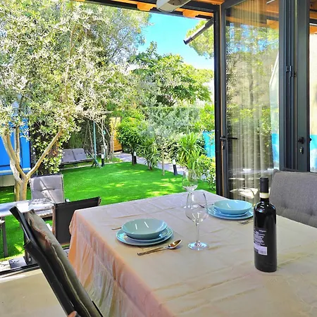 Appartement Lura 3 Floral *